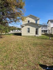 1200 Melville St, Petersburg, VA 23803