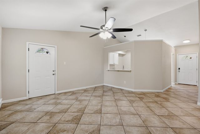 2606 Worth Forest Court, Arlington, TX 76016