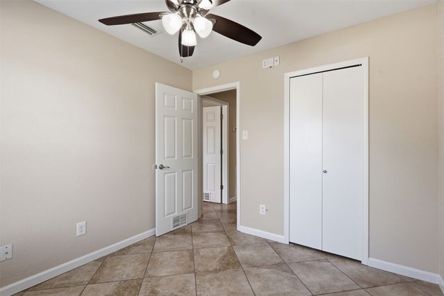 2606 Worth Forest Court, Arlington, TX 76016