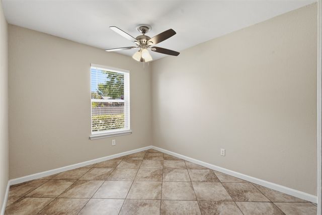 2606 Worth Forest Court, Arlington, TX 76016