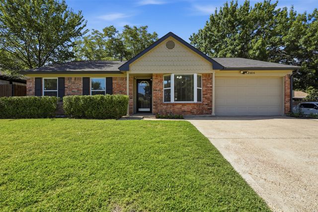 2606 Worth Forest Court, Arlington, TX 76016