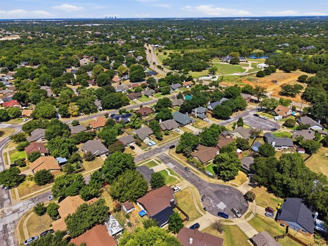 2606 Worth Forest Court, Arlington, TX 76016