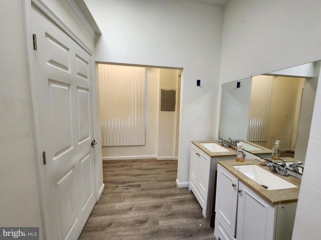 1118 N GILMOR ST, Baltimore, MD 21217