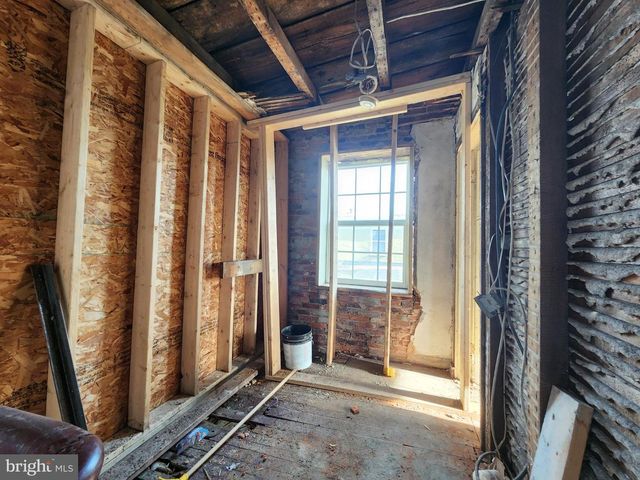 1118 N GILMOR ST, Baltimore, MD 21217