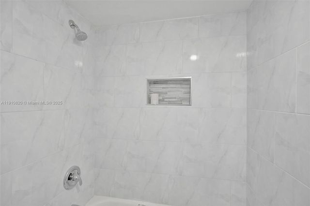 4220 NW 21st St 206, Lauderhill, FL 33313