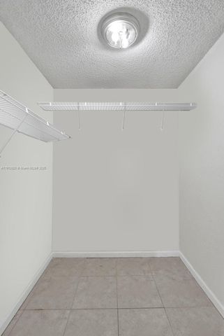 4220 NW 21st St 206, Lauderhill, FL 33313