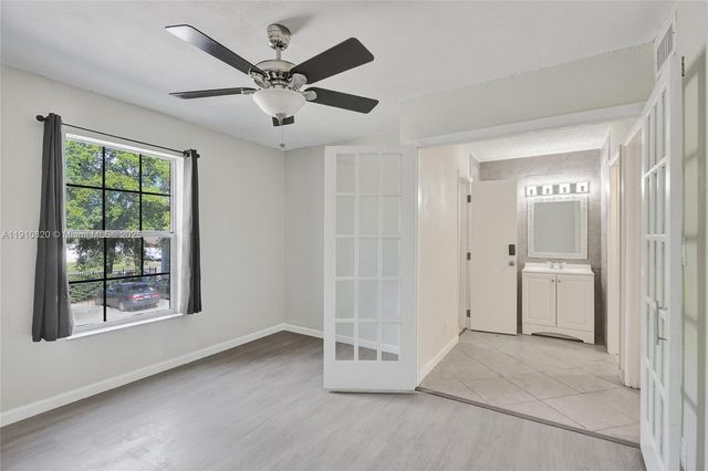 4220 NW 21st St 206, Lauderhill, FL 33313