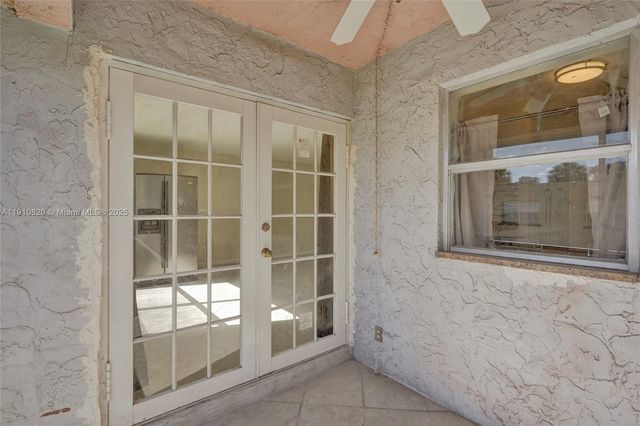 4220 NW 21st St 206, Lauderhill, FL 33313