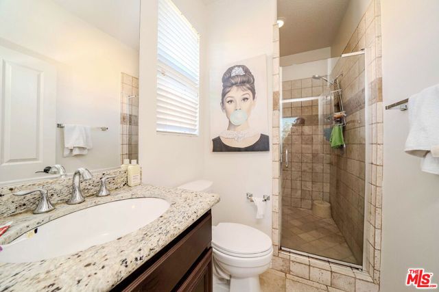 9849 Dreams Lane, San Fernando, CA 91345