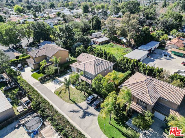 9849 Dreams Lane, San Fernando, CA 91345