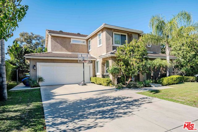 9849 Dreams Lane, San Fernando, CA 91345