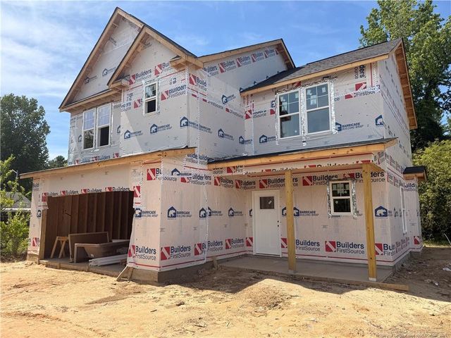562 Glensford Drive, Fayetteville, NC 28314