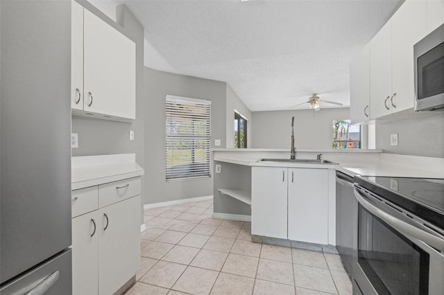 7807 38TH COURT E, Sarasota, FL 34243