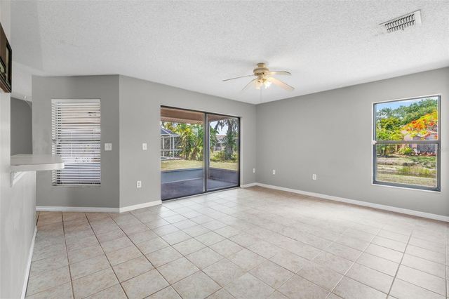 7807 38TH COURT E, Sarasota, FL 34243