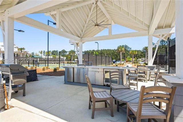 585 Laurel Oak Ave, Hardeeville, SC 29927