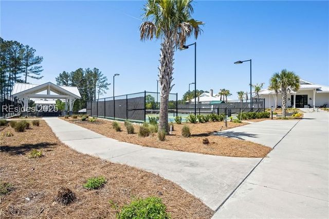 585 Laurel Oak Ave, Hardeeville, SC 29927