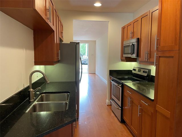1304 SW 3rd Court 1304, Fort Lauderdale, FL 33312