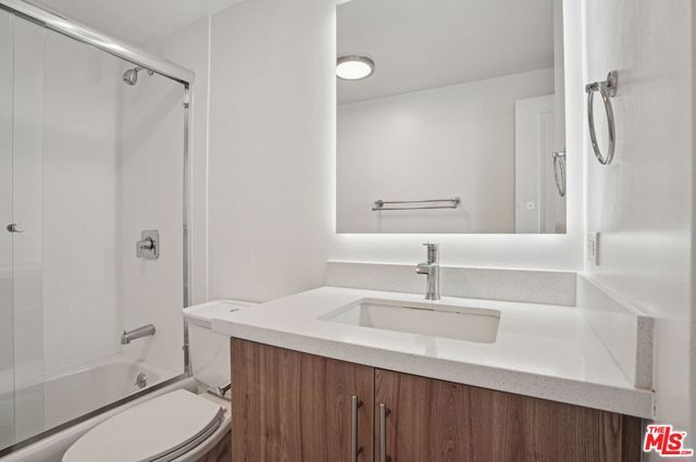 2700 S Neilson Way 1115, Santa Monica, CA 90405