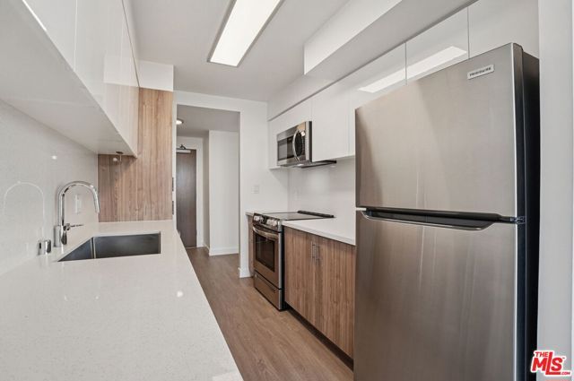 2700 S Neilson Way 1115, Santa Monica, CA 90405