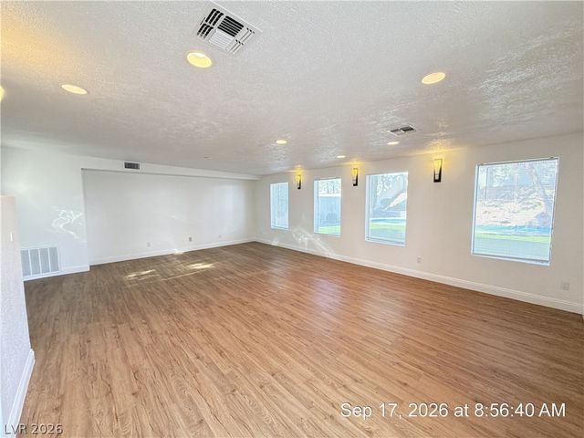 2817 Crystal Cove, Las Vegas, NV 89117