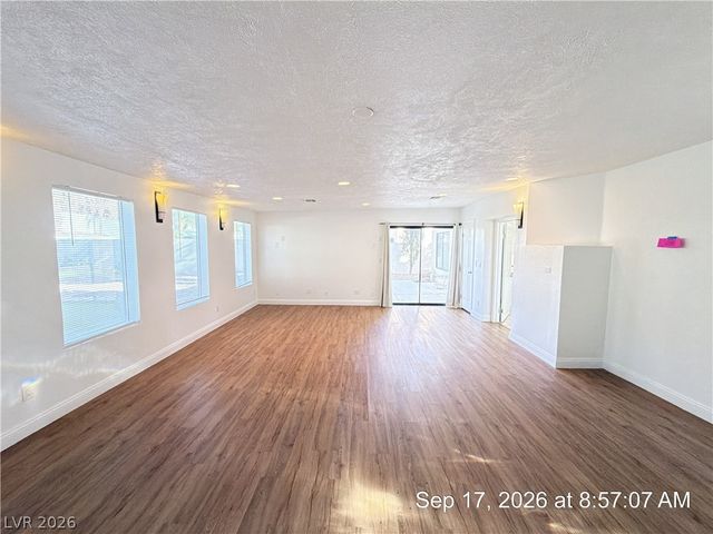 2817 Crystal Cove, Las Vegas, NV 89117