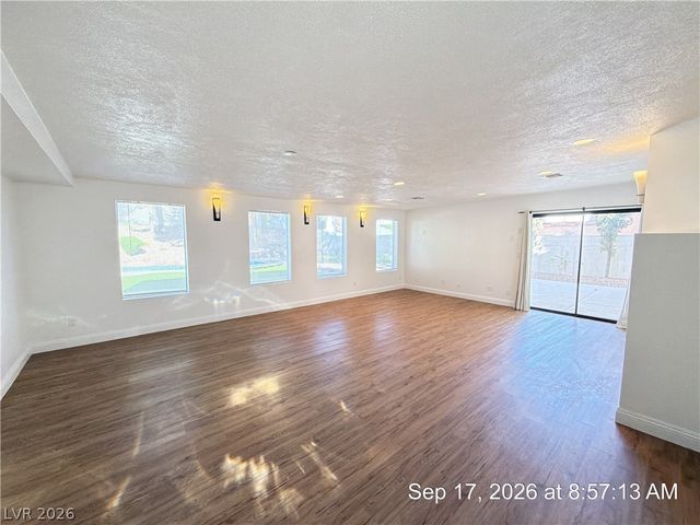 2817 Crystal Cove, Las Vegas, NV 89117