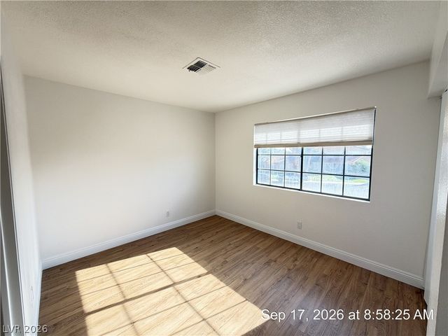 2817 Crystal Cove, Las Vegas, NV 89117