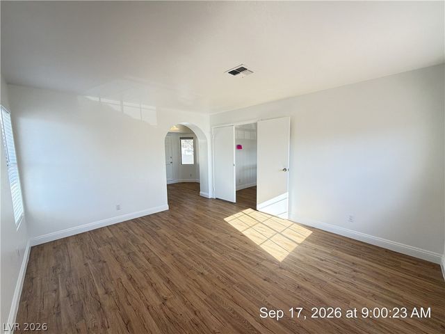 2817 Crystal Cove, Las Vegas, NV 89117