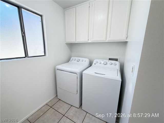 2817 Crystal Cove, Las Vegas, NV 89117