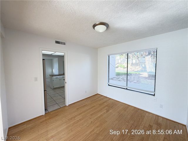 2817 Crystal Cove, Las Vegas, NV 89117