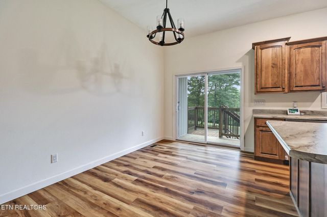 528 St Anthony Drive, Jamestown, TN 38556