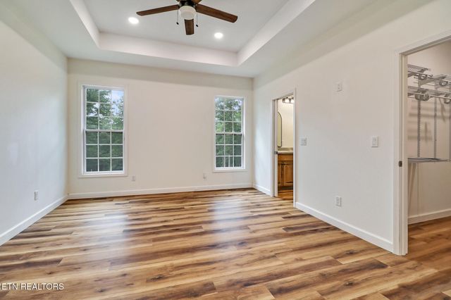 528 St Anthony Drive, Jamestown, TN 38556