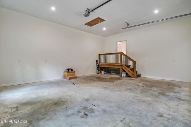 528 St Anthony Drive, Jamestown, TN 38556