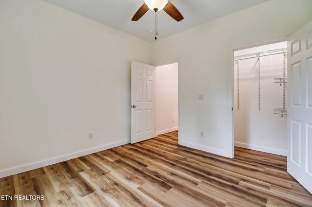 528 St Anthony Drive, Jamestown, TN 38556