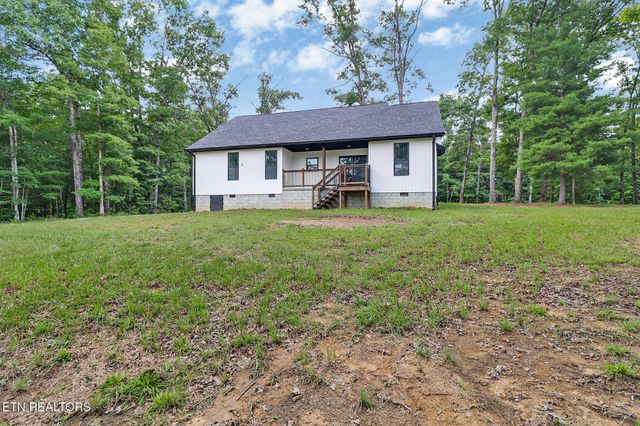 528 St Anthony Drive, Jamestown, TN 38556
