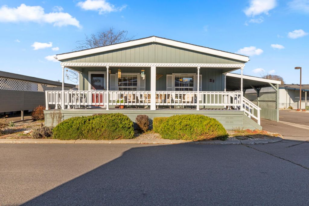 4200 Summers Lane UNIT 21, Klamath Falls, OR 97603