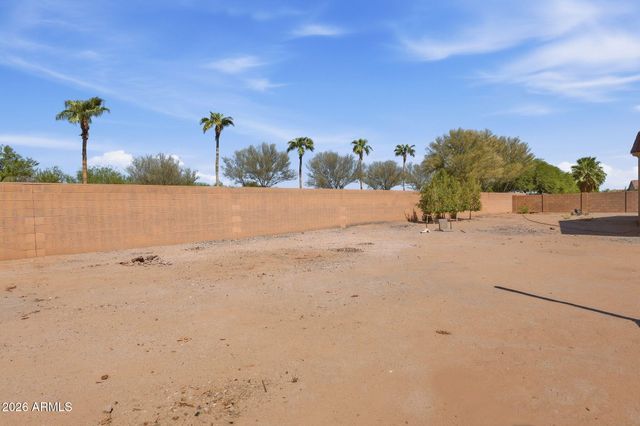 18026 W SELLS Drive, Goodyear, AZ 85395
