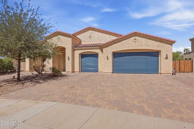 18026 W SELLS Drive, Goodyear, AZ 85395
