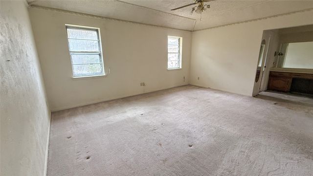 1004 Rosewood Drive, Desoto, TX 75115
