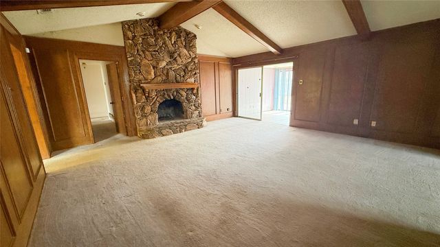 1004 Rosewood Drive, Desoto, TX 75115