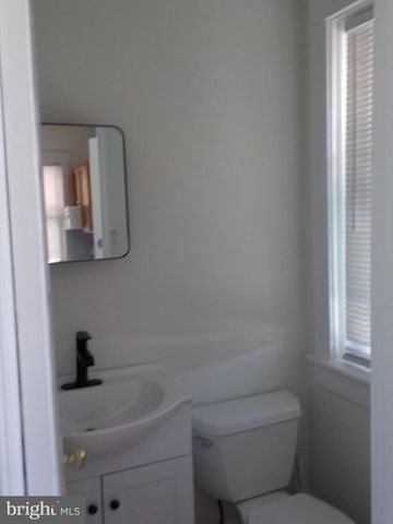 174 E EMAUS ST, Middletown, PA 17057