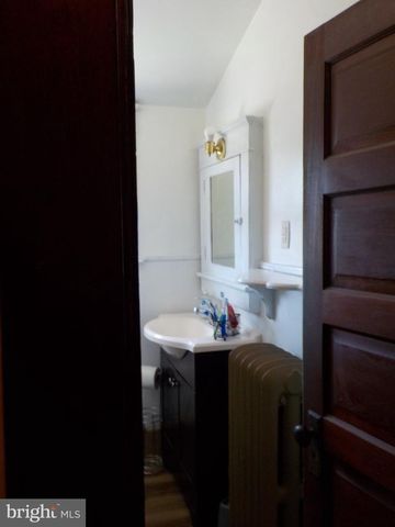 174 E EMAUS ST, Middletown, PA 17057