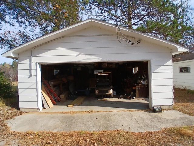 N10008 PARKWAY ROAD, Stephenson, WI 54114