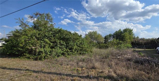 3305 23rd ST SW, Lehigh Acres, FL 33976