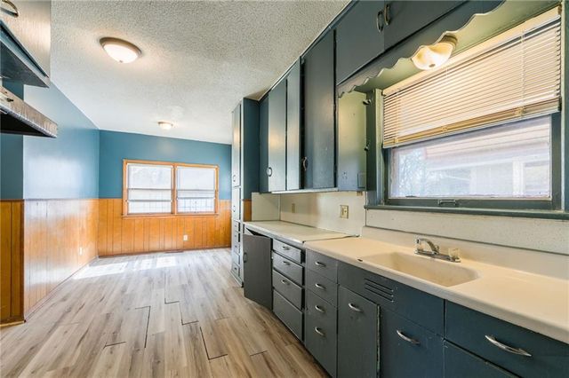 2739 N 11th Street, Kansas City, KS 66104