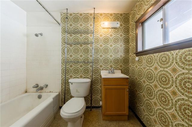 2739 N 11th Street, Kansas City, KS 66104