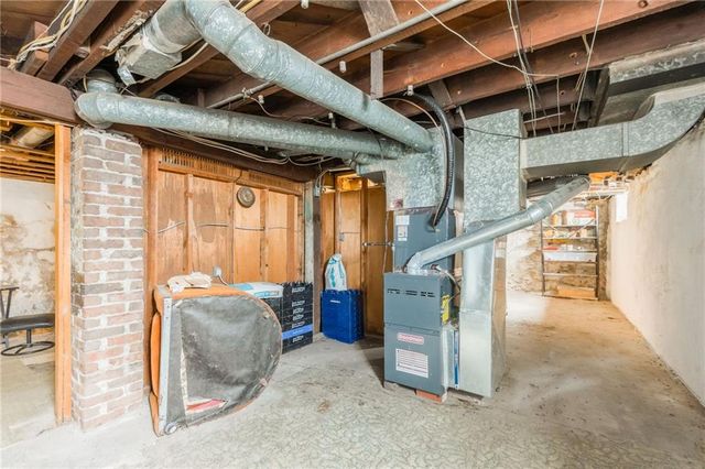 2739 N 11th Street, Kansas City, KS 66104