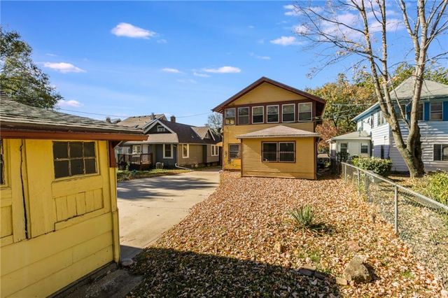 2739 N 11th Street, Kansas City, KS 66104