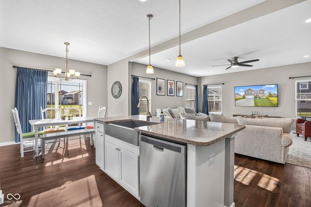 6603 Laredo Drive, Mccordsville, IN 46055