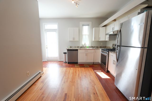 182 Chestnut Street 1, New Haven, CT 06511
